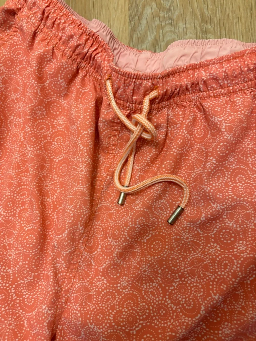 Peter Millar Coral Patterned Men’s Swim Trunks